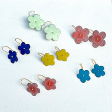 Load image into Gallery viewer, Flower Pop Earrings

