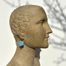 Load image into Gallery viewer, Flower Pop Earrings
