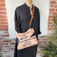 Load image into Gallery viewer, Graphic Japanese Bag
