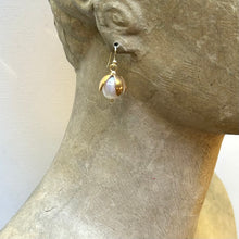 Load image into Gallery viewer, Pearl Blossom Earrings
